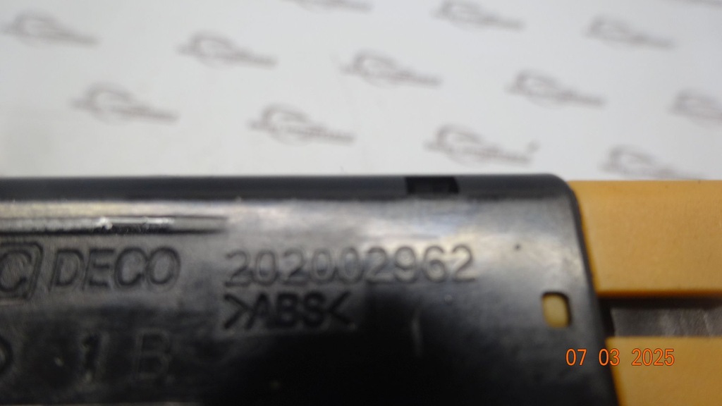 Kia Sorento II 4x4 10r ESP Switch 202002962 621W05010 Product image