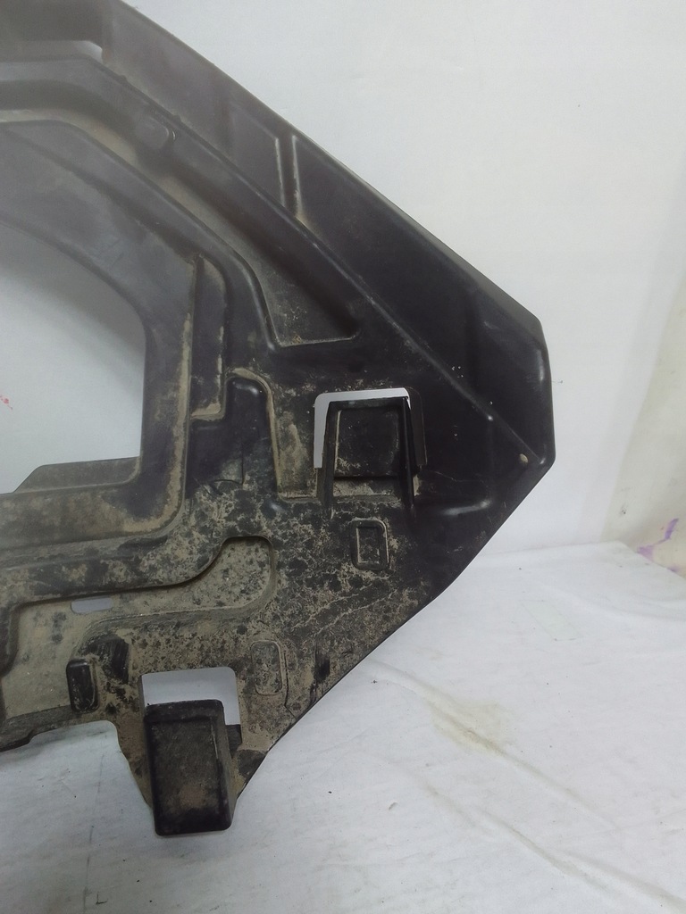 VW Käfer 16- Scheinwerferhalterung rechts vorne 5C5941054B USA Product image