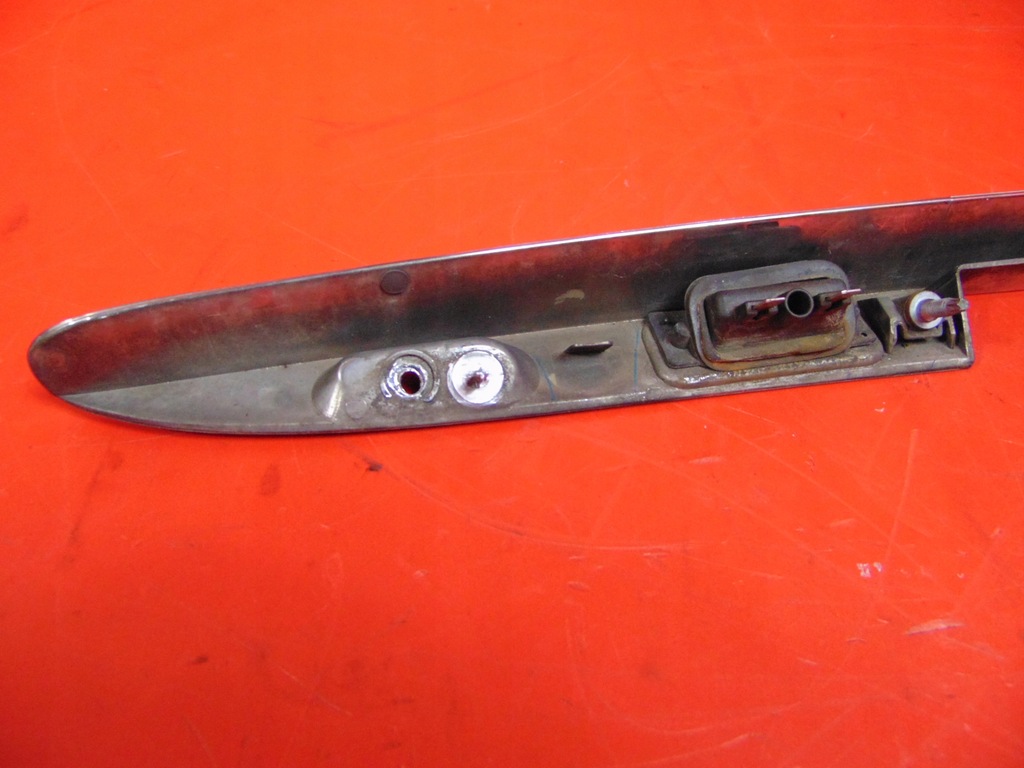MERCEDES R-KLASA 251 W251 BLENDA Kofferraumdeckelleiste A2517400693 Product image
