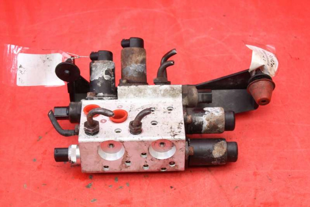 DYNAMISCHE ANTRIEBSAUFHÄNGUNGSPUMPE 6758704 BMW E65 3,5 V8 272 PS 01-05 Product image