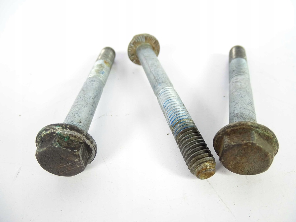 Mercedes W208 Radschrauben Product image