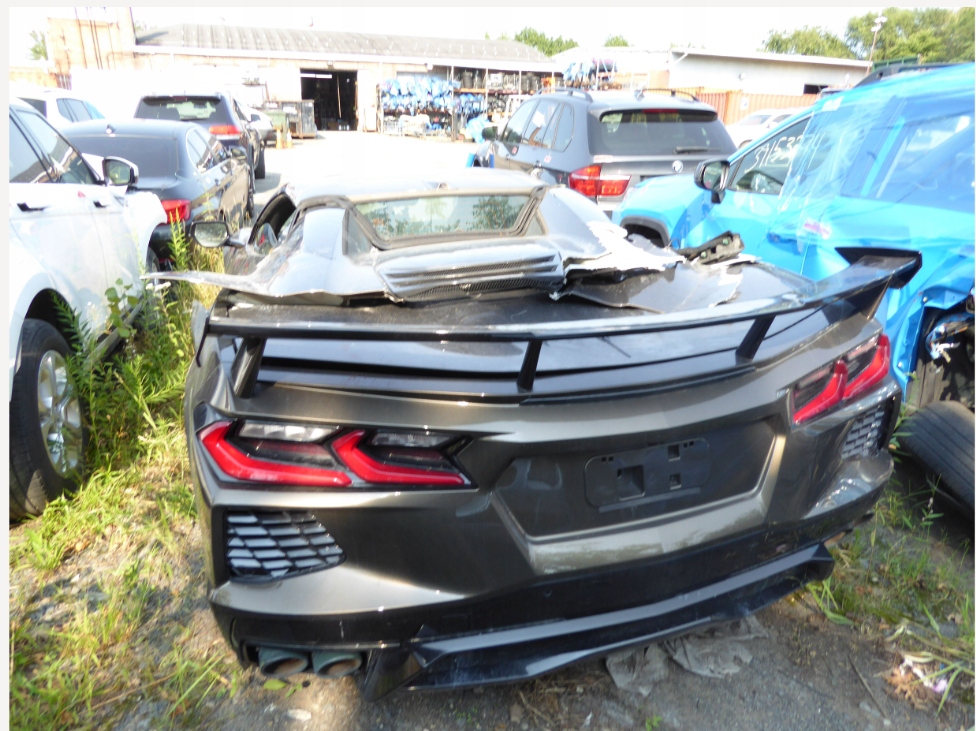 Schürze rechts Kotflügelhalterung links vorne Chevrolet Corvette C8 2020- Product image