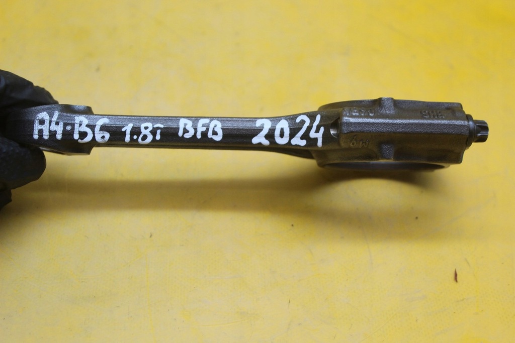 CARK CRANK Audi A4 B6 B7 VW Sitz Skoda 1.8 T BFB 06BA Product image