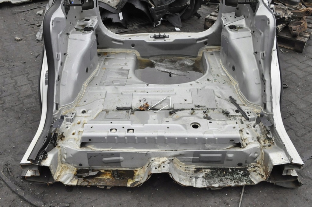 FORD B-MAX HINTERER RIEMEN HINTERER BADEKOTFLÜGEL LINKS RECHTS VIERTEL Product image