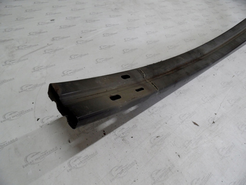 Nissan Yuke und 13R Stoßstange Strahl vorne Product image