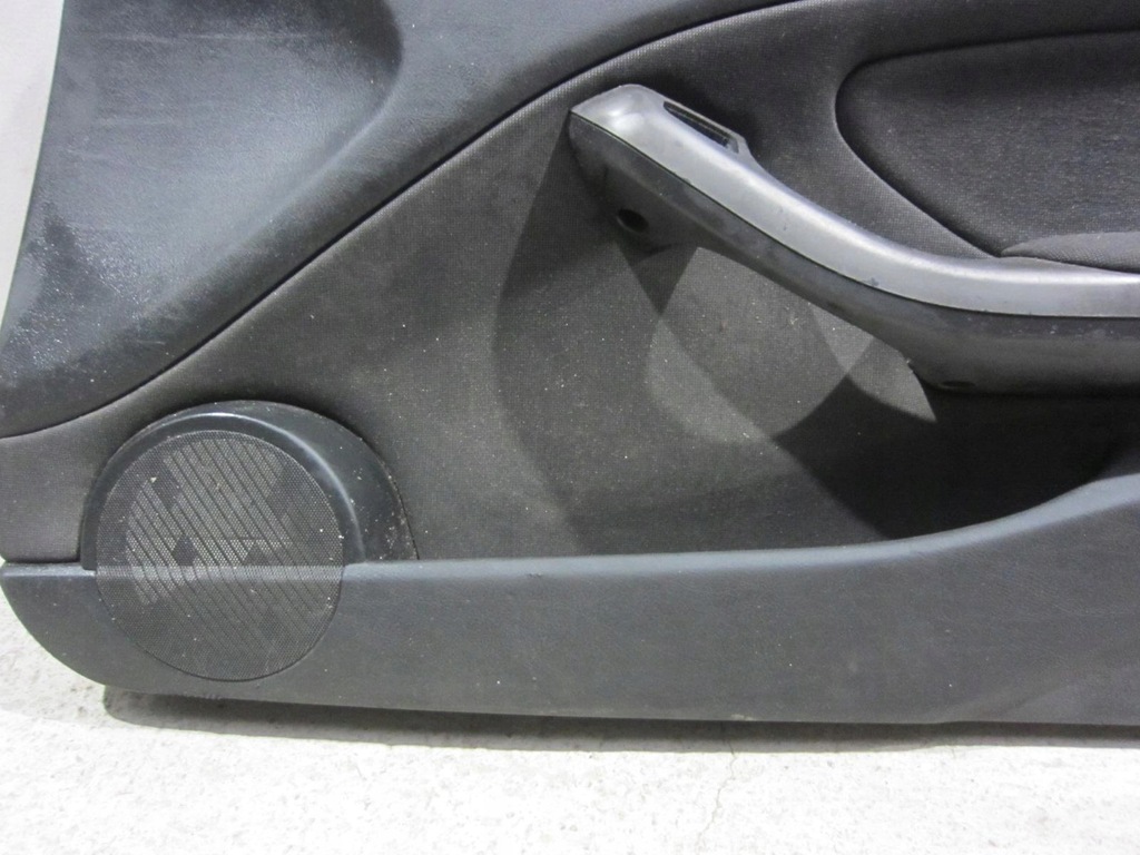 BMW E46 COUPE CABRIO SEITE, RECHTE TÜRPOLSTERUNG Product image