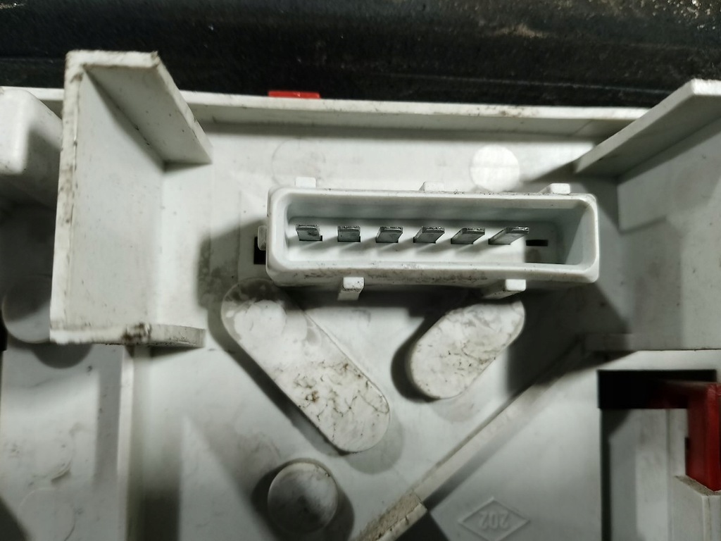 HECKLEUCHTE, RECHTS, TOYOTA AVENSIS UND T22 LIMOUSINE Product image