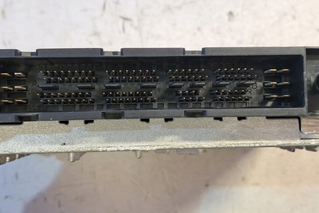 ECU Volvo XC90 und 0281011441 2.4L Diesel 120 kW 2005 Motor Computer Product image