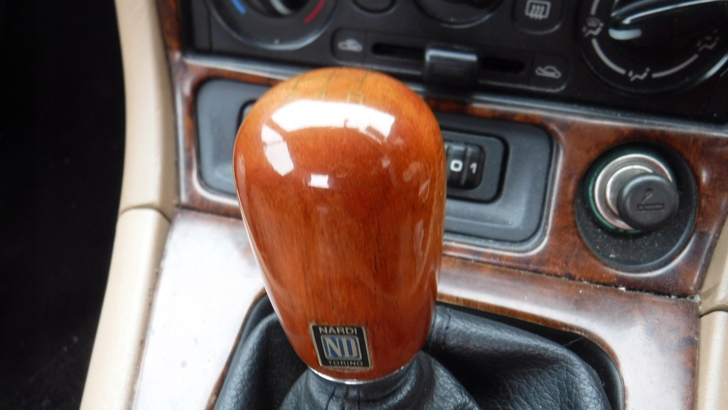 Holzlenkrad Nardi Torino Mazda MX-5 Knopf Product image