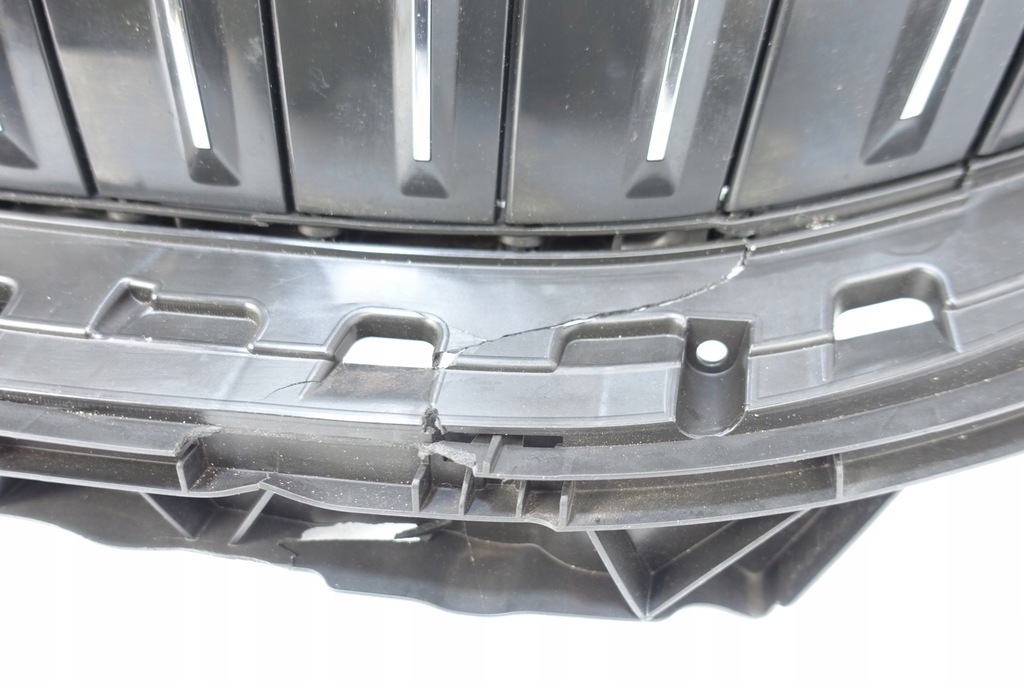 BMW 8 G14 G15 G16 Lenkblau Lufteinlass vorne 187156-10 Product image