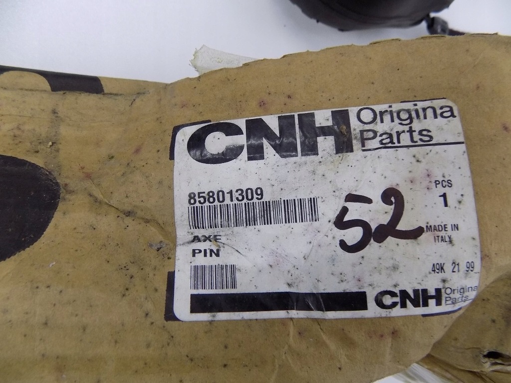 CNH CASE IH 580SR/695SR NEW HOLLAND B95CTC ARM PIN HINTEN Product image