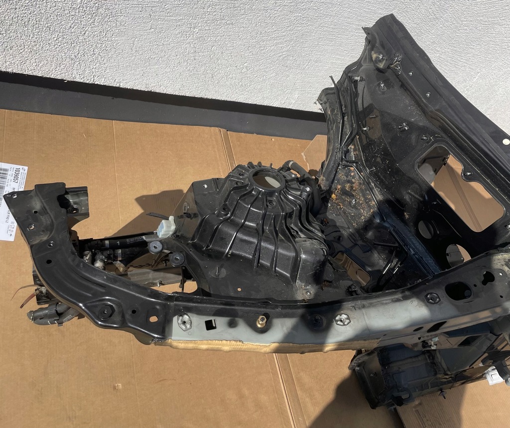 Mercedes E-Klasse W214 vorne vorne Product image