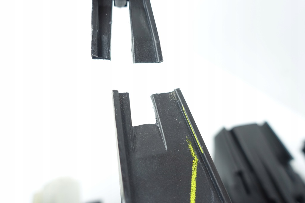 VORDERLEUCHTE RECHTS MERCEDES ML W163 1998-2001 HELLA 1EA963130-461 Product image