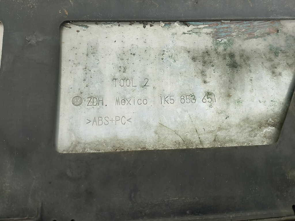 AUSBAUGRILL GRILL VW JETTA V 1K5853651 1K5853653 Product image