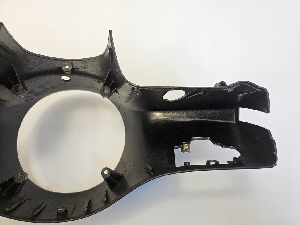 Piaggio Vespa GTS 250 Abzugsabdeckung Abdeckungswechsel Lenkrad Product image