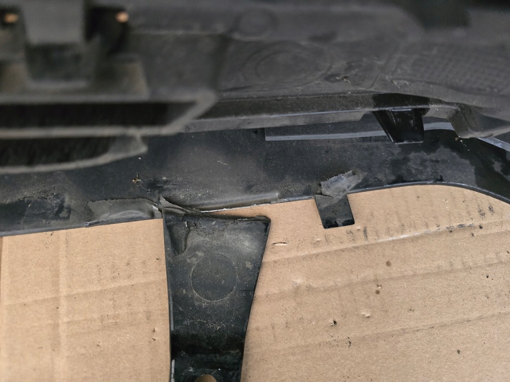 Peugeot 208 Lift Front Stoßstange 2015 - 2019 Product image