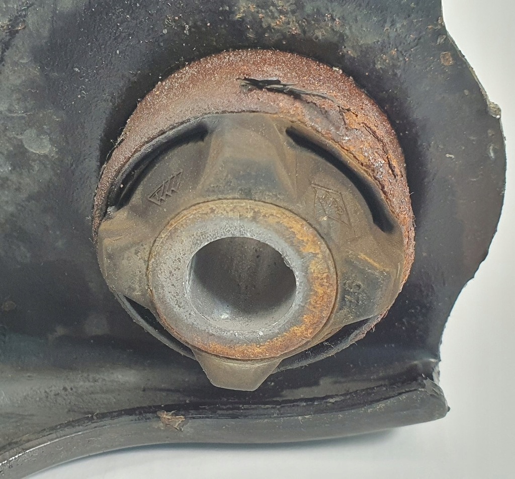 RECHTER VORDERER QUERLENKER DACIA SANDERO II 545006623R Product image