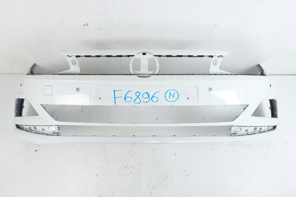 VW Polo 2G0 VI 2017-Front Stoßstange 2G0807221 Product image