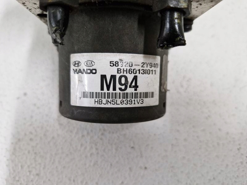 HYUNDAI IX35 SPORTAGE 3 III ABS-BREMSPUMPENSTEUERUNG Product image