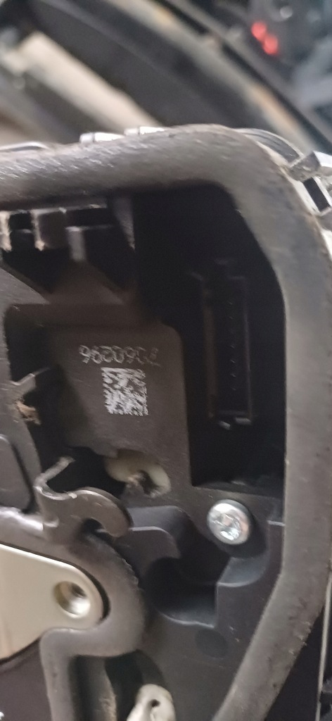 Türschloss hinten rechts BMW E90 E70 E60 E87 E91 E61 Europa 7060296 7PIN Product image