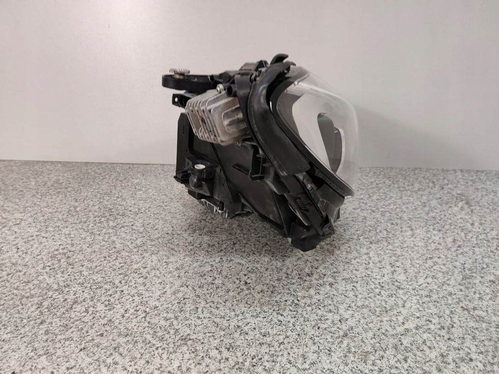 MERCEDES C-KLASSE W205 FRONTLEUCHTE LED PERFORMANCE RECHTS FV Product image