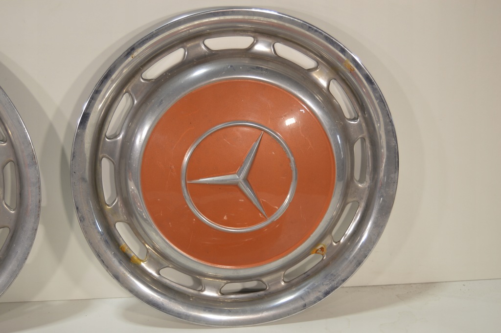 MERCEDES RADKAPPEN W123 W115 W116 W108 SET ORIGINAL METALL Product image