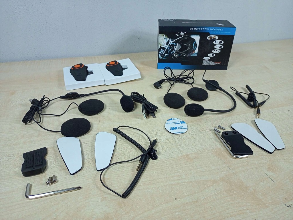 2x BETOWEY Motorrad-Intercom-Headset BT-S2 Bluetooth 1000m Product image