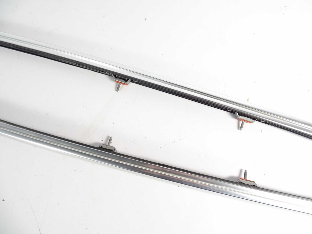 Mercedes C W205 COMBI DACHRELING RECHTS LINKS Product image