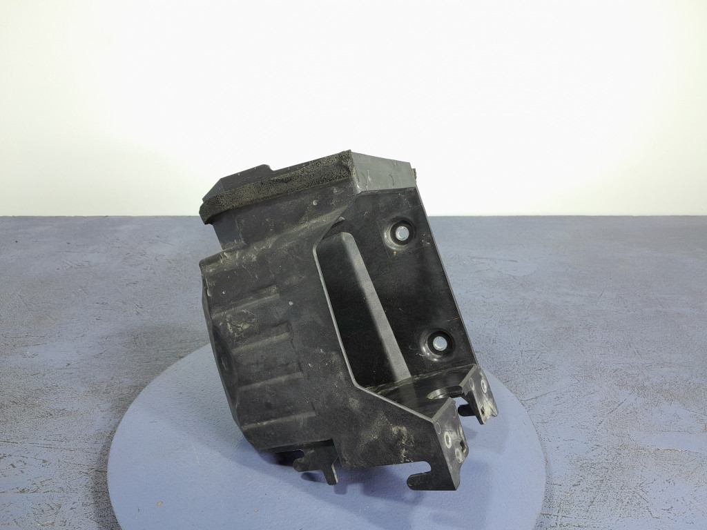 VOLVO S90 II V90 BATTERIEGEHÄUSE 31479621 Product image