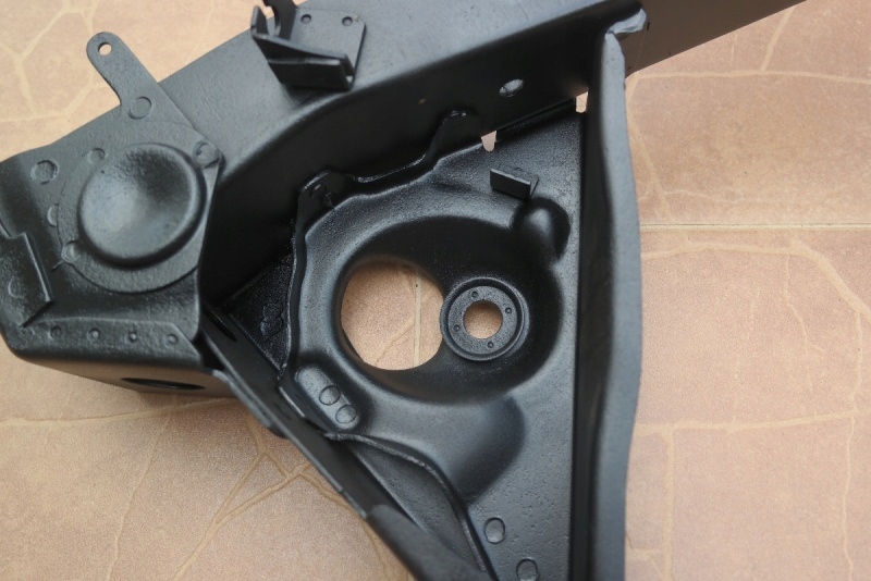 QUERLENKER HINTEN RECHTS FIAT 126P ALTE PRODUKTION während der Polnischen Volksrepublik Product image