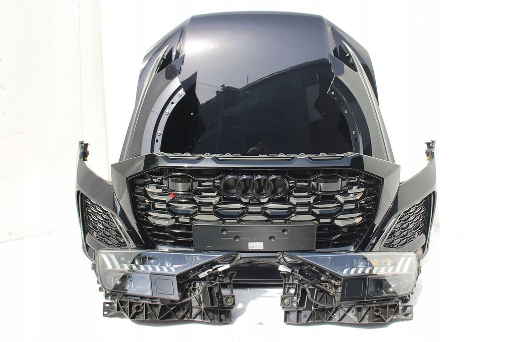 Audi RSQ8 Frontmatrix -Maske Madguard Stoßstange Gürtel Product image