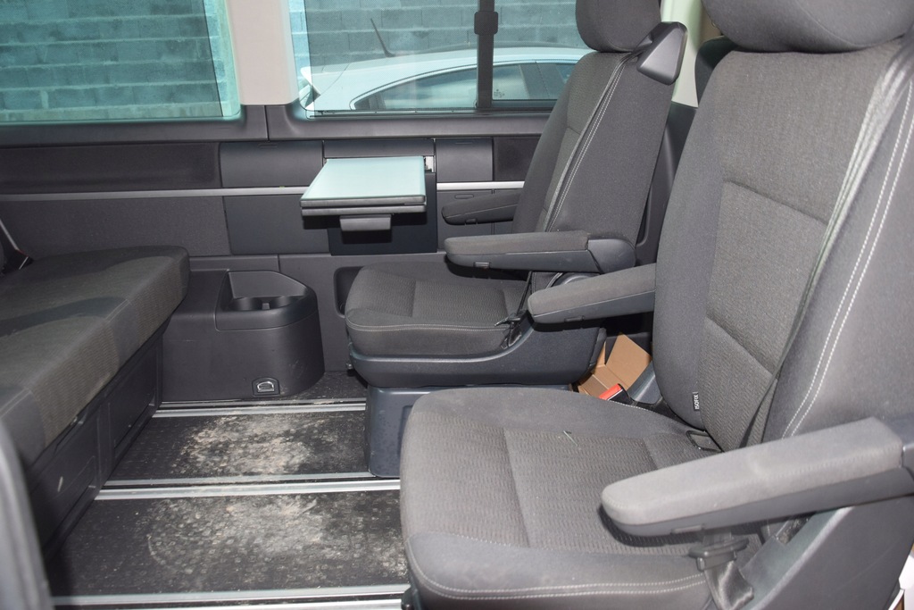 VW T6 MULTIVAN INTERIEUR-SET SITZE, POLSTERUNG, SEITENABLAGE, DACHVERKLEIDUNG Product image