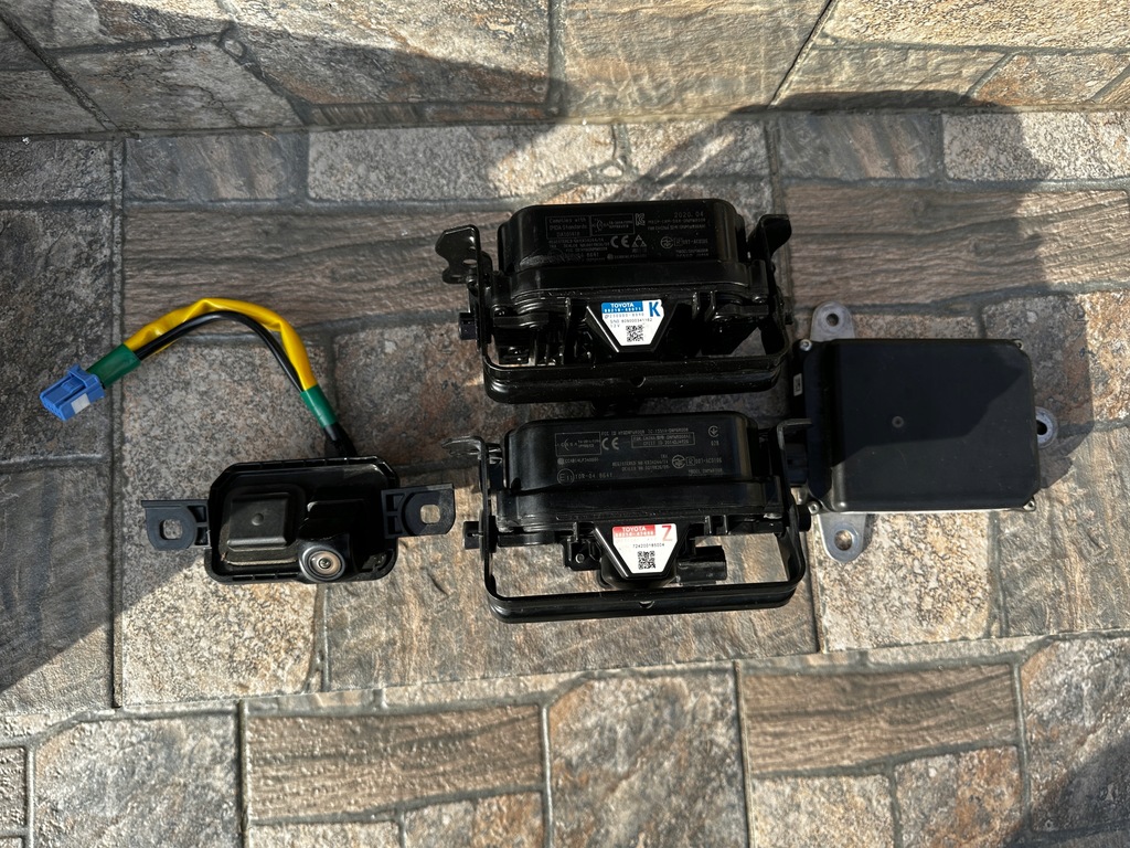 LEXUS RC RCF BLIND SPOT MODULE BLISS RADAR-Kamera Product image