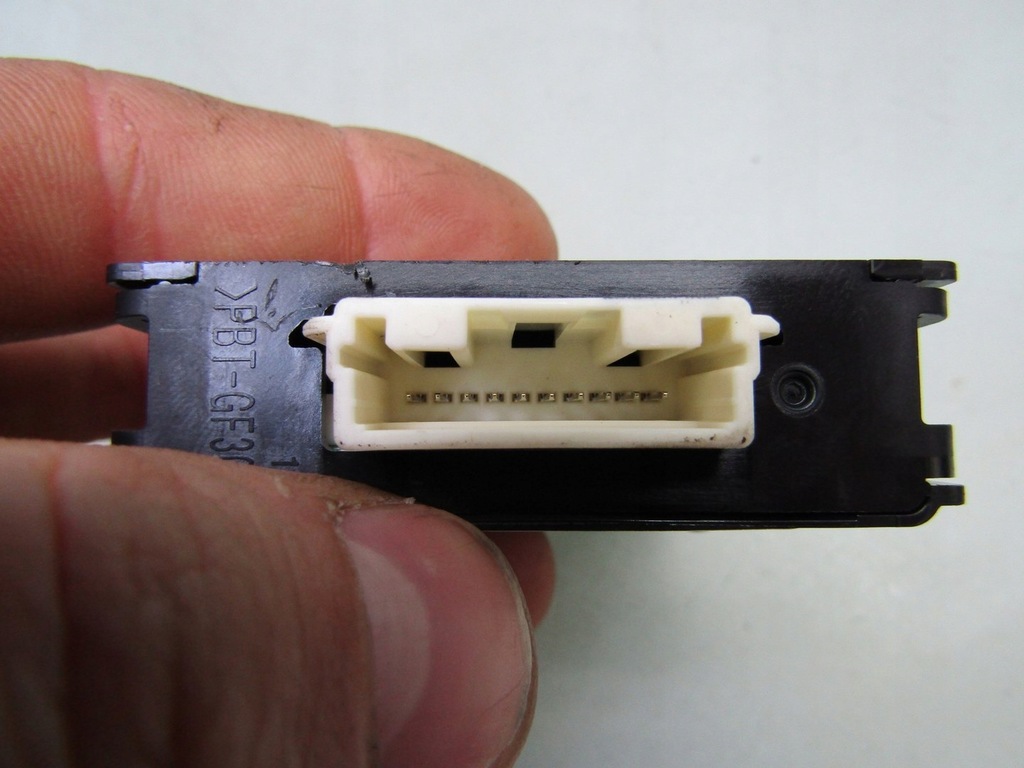 MAZDA 3 BP IV 21R LICHTSTEUERMODUL LVL CONTROL 35600-65194 B1H451225 Product image