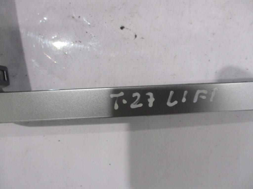 RAHMENRADIO-DASHBOARD-ABDECKUNG DEKOR TOYOTA AVENSIS T27 LIFT 55405-05240 Product image