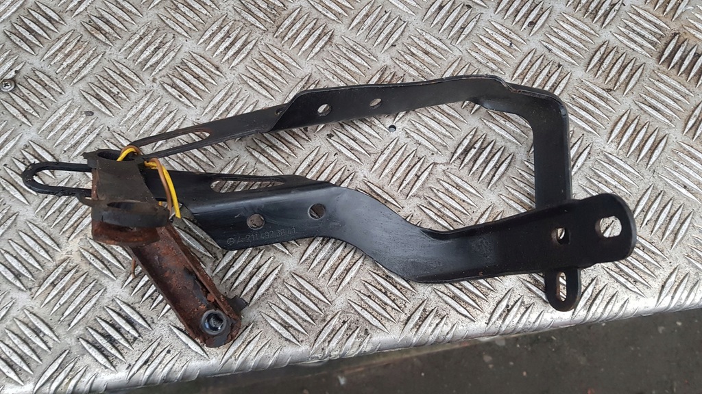 MERCEDES W211 Auspuffhalterung Product image