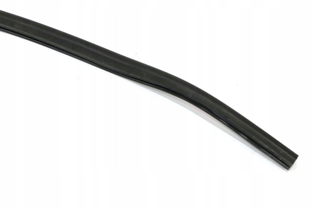 BMW F40 Motorhaubendichtung 7450916 Product image