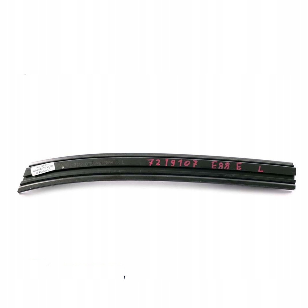 BMW Cabrio E88 Dichtung linker Rahmen Sockelleisten Product image