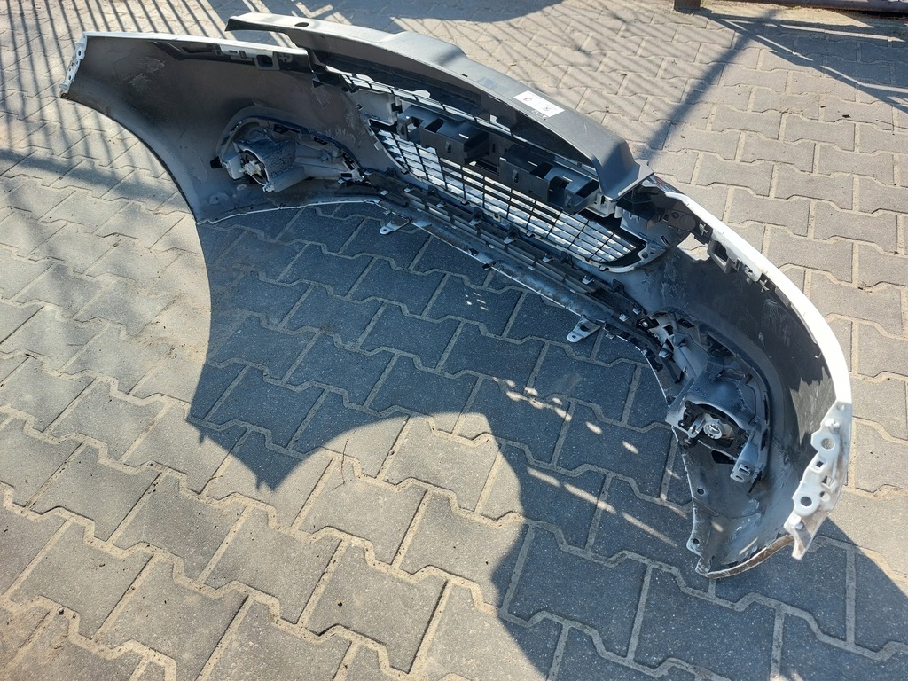 Vordere Stoßfänger Peugeot 208 und heben Product image