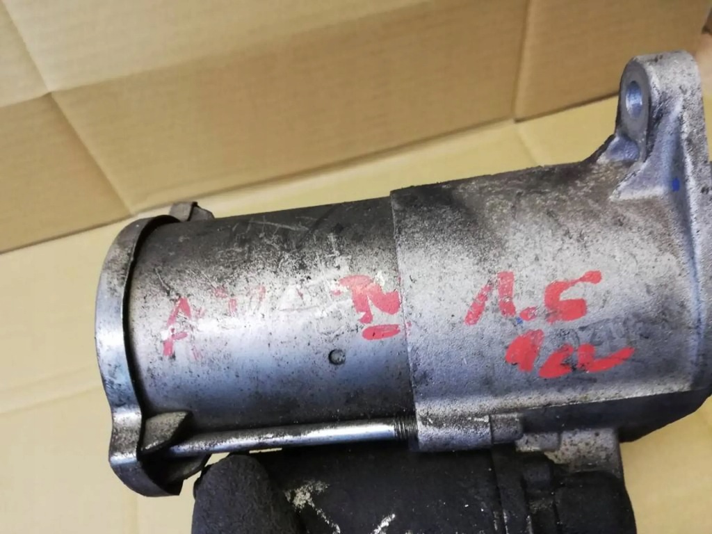 Opel Astra J IV 1.6 16V ANLASSER 55576980 Product image