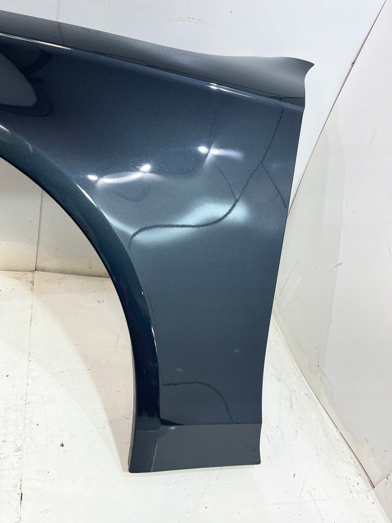 KOTFLÜGEL VORNE LINKS AUDI A4 B8 LZ7H Product image