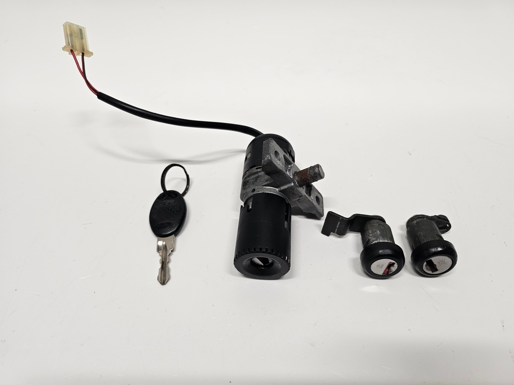 Honda NES 125 Zündschloss sperrt Schlüssel Product image