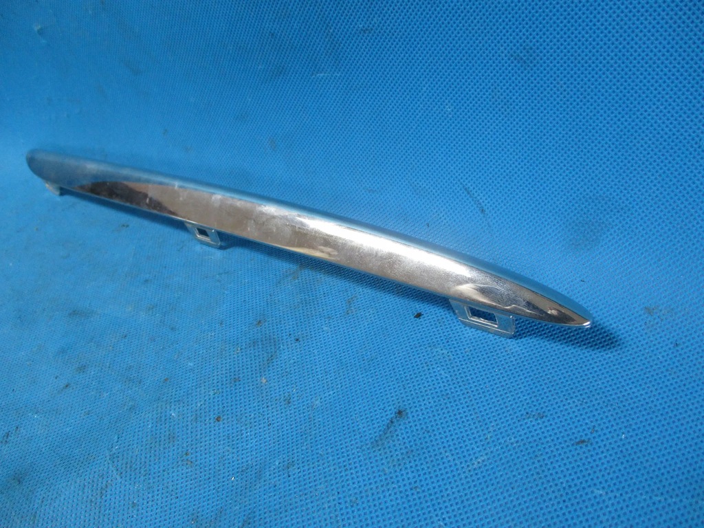CHROMGRILLLEISTE MERCEDES W177 A1778881400 Product image
