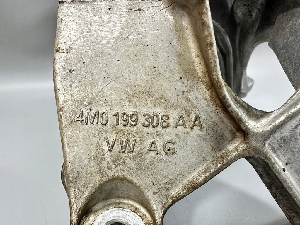 AUDI A4 B9 A5 F5 8W 2.0 TFSI RECHTE MOTORHALTERUNG RECHTS 4M0199308AA Product image