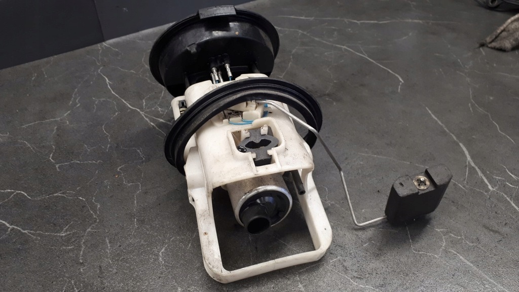 1183845 BMW E46 2.0d 1999 100 kW Kraftstoffpumpe Product image