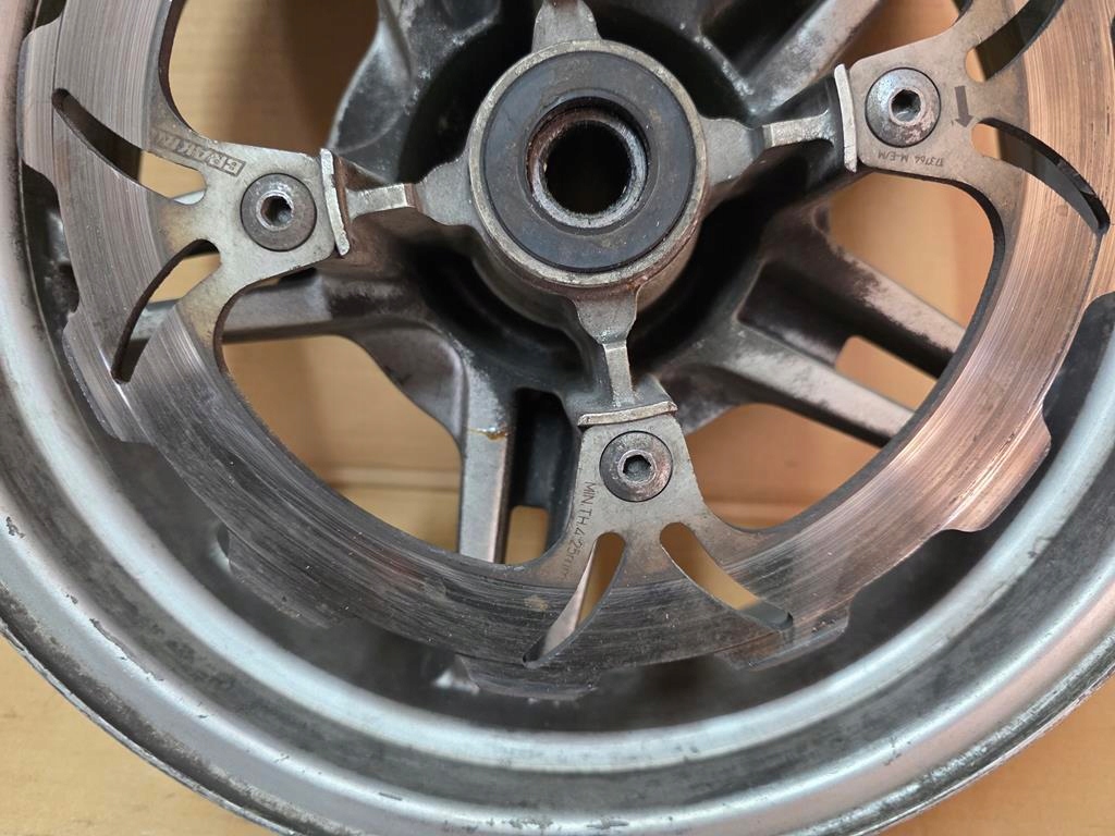 Suzuki Burgman An 650 02-12 in der Nähe des hinteren Randes Product image