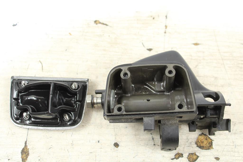 BMW R1200 RT K26 BREMSZYLINDER ZYLINDER, VORNE RECHTS Product image