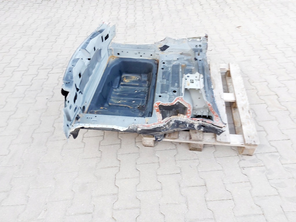 C-KLASSE W205 COUPE Rückbank, Rückwand, Kofferraumboden, Lift 18 Jahre alt. Product image