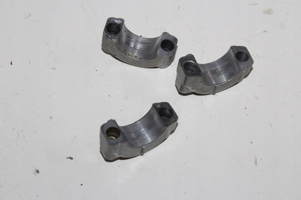 2 Yamaha XS 400 Brücke überbrückt Wellenmontagegröße Product image