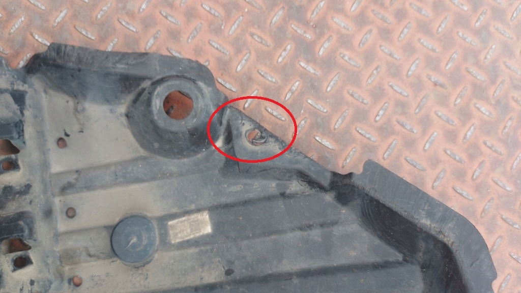 RADkasten LINKS VORNE TOYOTA COROLLA E21 19- SEDAN Product image